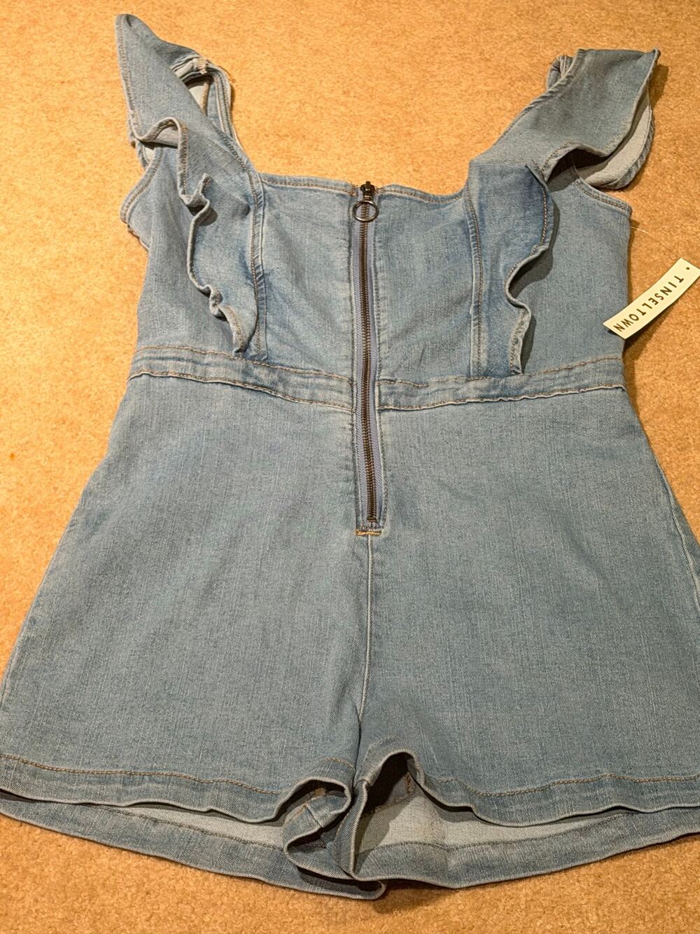 Tinseltown Denim Romper Womens Size M Blue Ruffle Sleeve Zip Front Mini Shorts